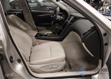 2019 Infiniti Q50 3.0T Luxe z USA, uszkodzony, nr VIN JN1EV7AP7KM512770